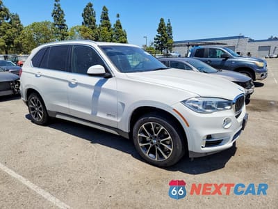 Czwarte zdjęcie samochodu z boku: 2018 BMW X5 SDRIVE35I VIN:5UXKR2C5XJ0X10069 - miniatura