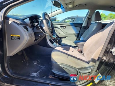 Zdjęcie 7 z 12 samochodu: 2012 HYUNDAI ELANTRA GLS VIN:KMHDH4AE1CU345218 - miniatura