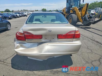 Zdjęcie 6 z 12 samochodu: 2000 HONDA ACCORD SE VIN:1HGCG5673YA052272 - miniatura
