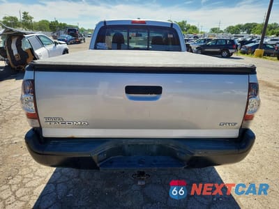 Zdjęcie 6 z 12 samochodu: 2010 TOYOTA TACOMA ACCESS CAB VIN:5TEUX4EN0AZ735586 - miniatura