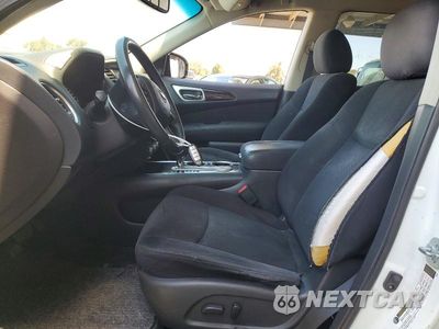 Zdjęcie 7 z 12 samochodu: 2016 NISSAN PATHFINDER SV VIN:5N1AR2MN3GC632619 - miniatura