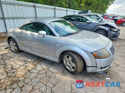 Czwarte zdjęcie samochodu z boku: 2002 AUDI TT VIN:TRUSC28N521039472 - miniatura