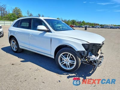 Czwarte zdjęcie samochodu z boku: 2015 AUDI Q5 PREMIUM PLUS VIN:WA1LFAFP1FA009986 - miniatura