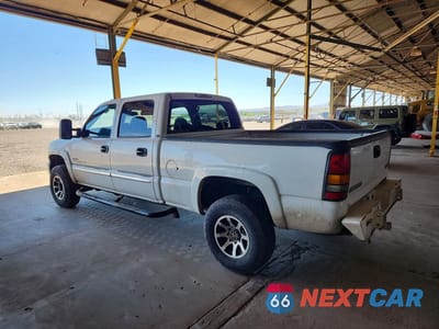 Drugie zdjęcie samochodu z przodu: 2006 GMC SIERRA K2500 HEAVY DUTY VIN:1GTHK23D76F150894 - miniatura