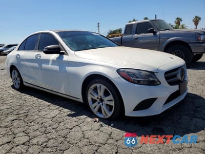 Czwarte zdjęcie samochodu z boku: 2021 MERCEDES-BENZ C 300 VIN:W1KWF8DBXMR631655 - miniatura