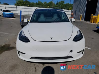 Piąte zdjęcie samochodu w środku: 2021 TESLA MODEL Y VIN:5YJYGDEE2MF224467 - miniatura