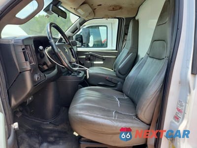 Zdjęcie 7 z 12 samochodu: 2019 CHEVROLET EXPRESS DELIVERY TRUCK VIN:1GB0GRFP4K1183103 - miniatura