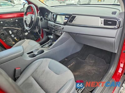 Zdjęcie 8 z 13 samochodu: 2017 KIA NIRO EX VIN:KNDCC3LC5H5054713 - miniatura