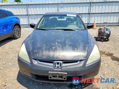 Piąte zdjęcie samochodu w środku: 2005 HONDA ACCORD LX VIN:1HGCM56415A138478 - miniatura