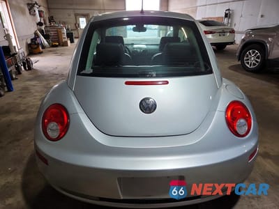 Zdjęcie 6 z 12 samochodu: 2006 VOLKSWAGEN NEW BEETLE 2.5L OPTION PACKAGE 1 VIN:3VWRW31C46M407421 - miniatura