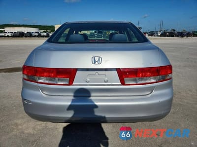 Zdjęcie 6 z 12 samochodu: 2003 HONDA ACCORD LX VIN:3HGCM56333G703965 - miniatura