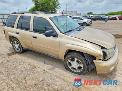 Czwarte zdjęcie samochodu z boku: 2007 CHEVROLET TRAILBLAZER LS VIN:1GNDT13S772121433 - miniatura