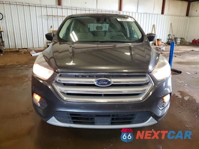 Piąte zdjęcie samochodu w środku: 2019 FORD ESCAPE SE VIN:1FMCU9GDXKUC06822 - miniatura