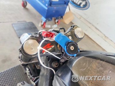 Zdjęcie 7 z 9 samochodu: 2018 SUZUKI GSX-R600 VIN:JS1GN7FA9J2100591 - miniatura