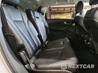 Zdjęcie 11 z 13 samochodu: 2019 AUDI Q7 PREMIUM PLUS VIN:WA1LAAF72KD015450 - miniatura
