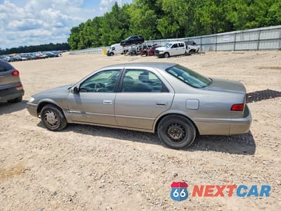 Drugie zdjęcie samochodu z przodu: 1998 TOYOTA CAMRY LE VIN:4T1BG22K0WU304425 - miniatura