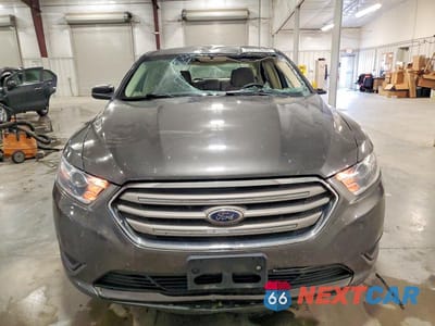 Piąte zdjęcie samochodu w środku: 2015 FORD TAURUS SE VIN:1FAHP2D8XFG209441 - miniatura