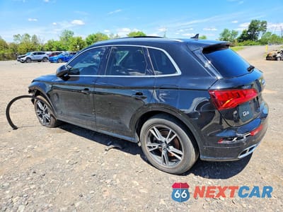 Drugie zdjęcie samochodu z przodu: 2020 AUDI Q5 E PREMIUM VIN:WA1G2AFYXL2103926 - miniatura