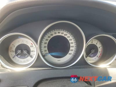 Zdjęcie 9 z 13 samochodu: 2014 MERCEDES-BENZ C 250 VIN:WDDGF4HB5EG248596 - miniatura