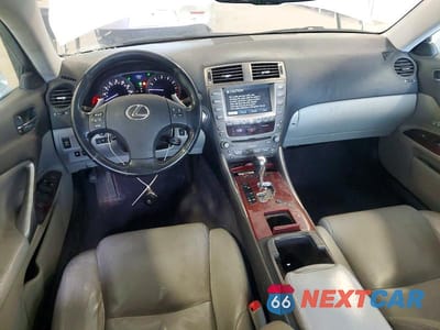 Zdjęcie 8 z 12 samochodu: 2007 LEXUS IS 250 VIN:JTHCK262772011294 - miniatura