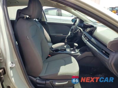 Zdjęcie 7 z 12 samochodu: 2025 KIA K4 LXS VIN:3KPFT4DEXSE141747 - miniatura