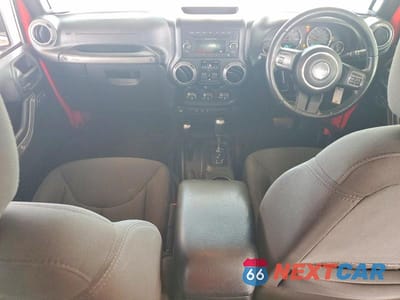 Zdjęcie 8 z 12 samochodu: 2016 JEEP WRANGLER UNLIMITED SPORT VIN:1C4BJWKG6GL107534 - miniatura