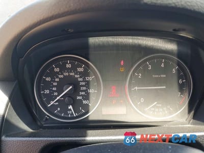 Zdjęcie 9 z 14 samochodu: 2015 BMW X1 XDRIVE28I VIN:WBAVL1C58FVY41552 - miniatura