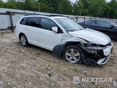 Czwarte zdjęcie samochodu z boku: 2018 VOLKSWAGEN GOLF SPORTWAGEN S VIN:3VWD17AU5JM752460 - miniatura