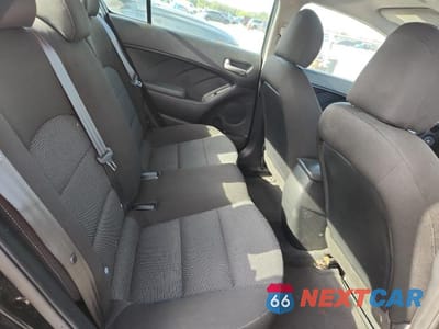 Zdjęcie 10 z 12 samochodu: 2017 KIA FORTE LX VIN:3KPFK4A78HE119103 - miniatura