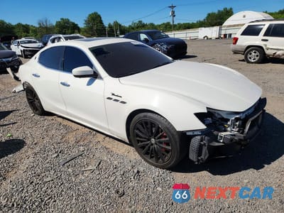 Czwarte zdjęcie samochodu z boku: 2022 MASERATI GHIBLI MODENA VIN:ZAM57YTM0N1380856 - miniatura