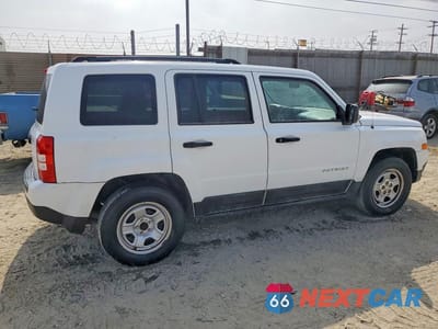 Trzecie zdjęcie samochodu z tyłu: 2011 JEEP PATRIOT SPORT VIN:1J4NT1GA0BD236073 - miniatura
