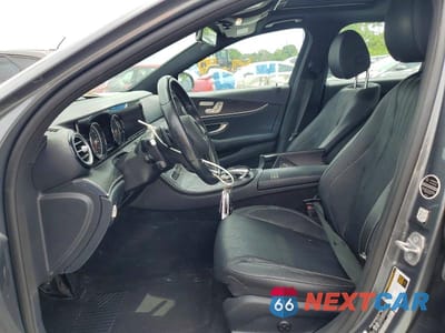 Zdjęcie 7 z 12 samochodu: 2018 MERCEDES-BENZ E 300 VIN:WDDZF4JB2JA324162 - miniatura