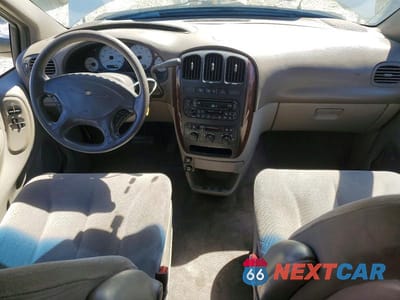 Zdjęcie 8 z 13 samochodu: 2003 CHRYSLER TOWN & COUNTRY LX VIN:2C4GP443X3R357475 - miniatura