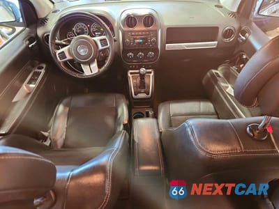 Zdjęcie 8 z 14 samochodu: 2017 JEEP COMPASS LATITUDE VIN:1C4NJDEB8HD208992 - miniatura