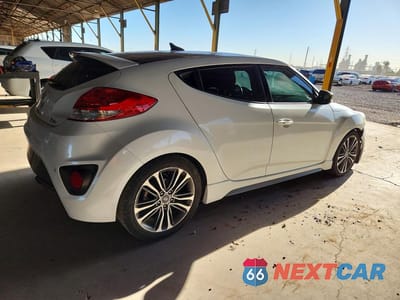 Trzecie zdjęcie samochodu z tyłu: 2017 HYUNDAI VELOSTER TURBO VIN:KMHTC6AE8HU310320 - miniatura
