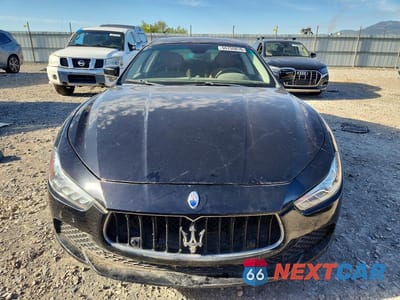 Piąte zdjęcie samochodu w środku: 2015 MASERATI GHIBLI S VIN:ZAM57RTA0F1135343 - miniatura