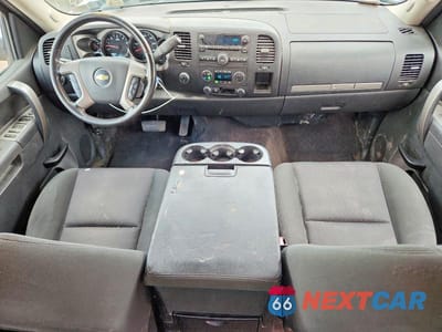 Zdjęcie 8 z 12 samochodu: 2013 CHEVROLET SILVERADO K1500 LT VIN:1GCRKSE73DZ198562 - miniatura