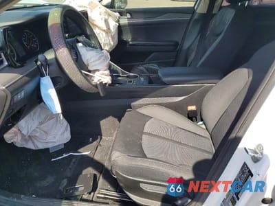 Zdjęcie 7 z 12 samochodu: 2022 KIA K5 LXS VIN:5XXG14J20NG123399 - miniatura