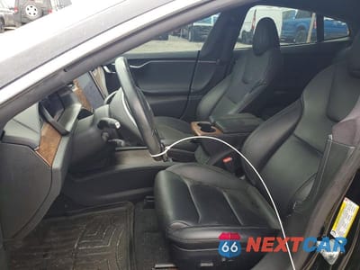 Zdjęcie 7 z 12 samochodu: 2020 TESLA MODEL S VIN:5YJSA1E23LF367390 - miniatura