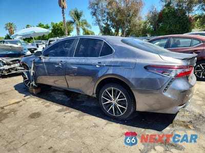 Drugie zdjęcie samochodu z przodu: 2021 TOYOTA CAMRY SE VIN:4T1G11AK7MU536472 - miniatura