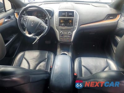 Zdjęcie 8 z 13 samochodu: 2015 LINCOLN MKC SELECT VIN:5LMTJ2AH7FUJ40907 - miniatura