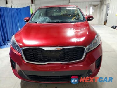 Piąte zdjęcie samochodu w środku: 2019 KIA SORENTO LX V6 VIN:5XYPGDA57KG576824 - miniatura