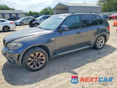 2012 BMW X5 XDRIVE35I 5UXZV4C56CL762144 - główne zdjęcie licytacji z USA - miniatura