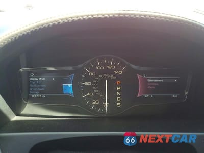 Zdjęcie 9 z 13 samochodu: 2014 LINCOLN MKX VIN:2LMDJ6JK3EBL01255 - miniatura