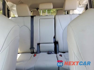 Zdjęcie 10 z 13 samochodu: 2026 TOYOTA GRAND HIGHLANDER XLE VIN:5TDAAAB57TS110786 - miniatura
