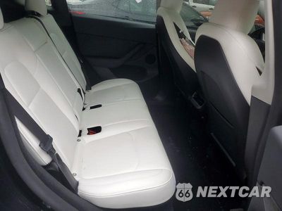 Zdjęcie 19 z 24 samochodu: 2024 TESLA MODEL Y VIN:7SAYGDEF1RF027552 - miniatura