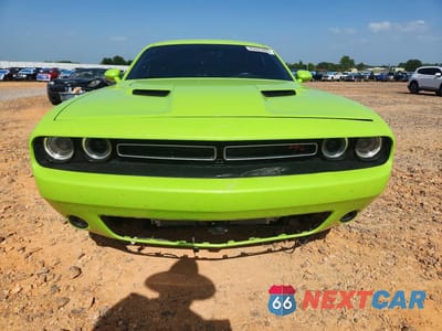 Piąte zdjęcie samochodu w środku: 2015 DODGE CHALLENGER SXT PLUS VIN:2C3CDZBT6FH710073 - miniatura