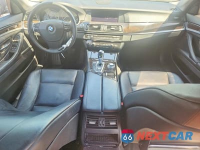 Zdjęcie 8 z 12 samochodu: 2013 BMW 528 XI VIN:WBAXH5C56DD107402 - miniatura
