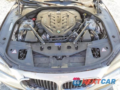 Zdjęcie 11 z 12 samochodu: 2015 BMW 750 LI VIN:WBAYE8C58FD781620 - miniatura