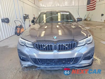 Piąte zdjęcie samochodu w środku: 2021 BMW 330XI VIN:3MW5R7J06M8B77258 - miniatura